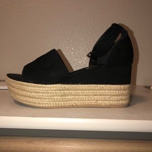 Steve Madden Hemp black platform sandals